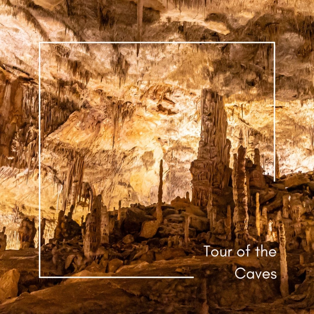 Le strade dell'isola di Maiorca con una Ducati a noleggio: le Grotte