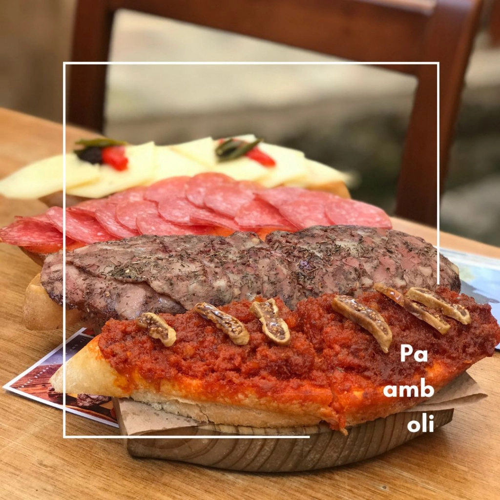 Pa amb oli: il piatto tipico di Maiorca perfetto per una pausa in moto